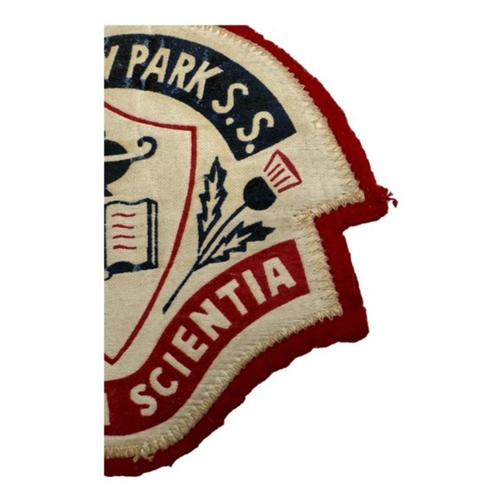 Vintage Glenview Park Secondary School Patch,‎ Canada Collectible - Picture 2 of 6